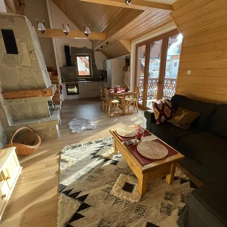 Maison De Pieniny 亚沃尔基